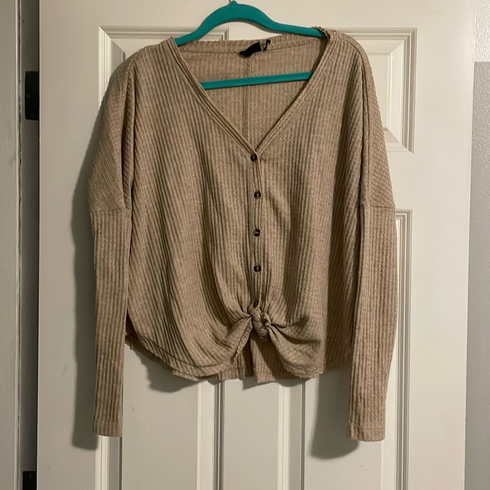 Urban outfitters sweater size small